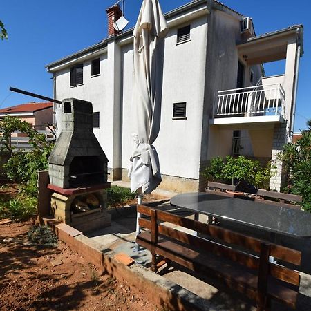 Apartments Marinela Нивице Экстерьер фото